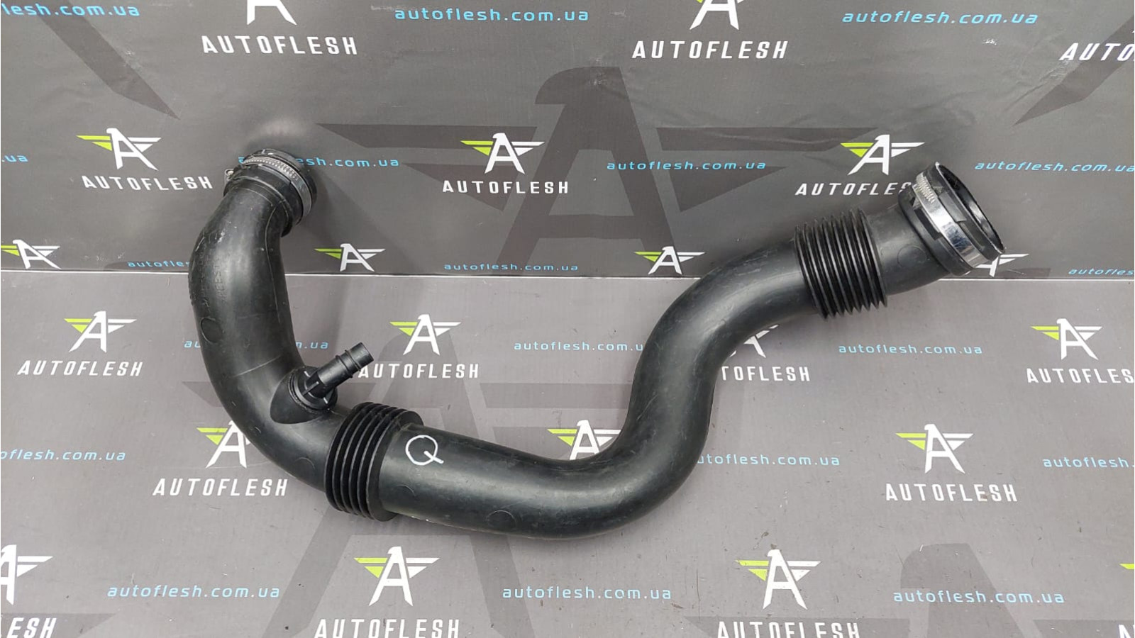 Патрубок воздуха 8200107549 Nissan Interstar Opel Movano Renault Master 2 бу Патрубок воздуха 8200107549 Nissan Interstar Opel Movano Renault Master 2 бу